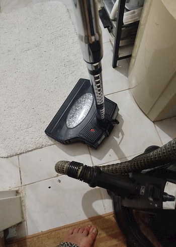 Siyah Klasik Elektrikli Süpürge - Görsel 3