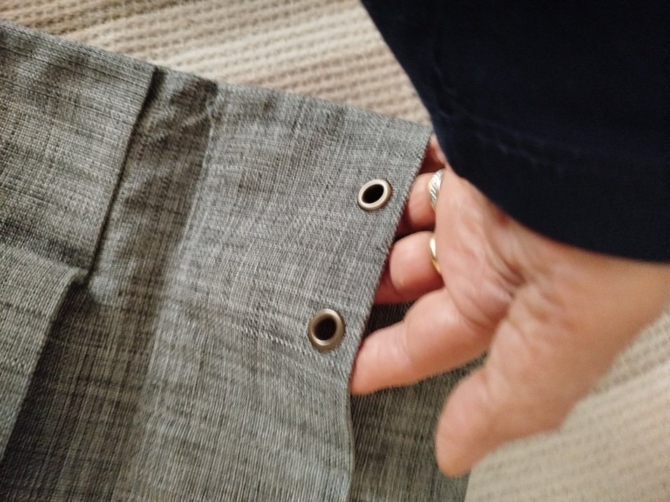 Nakışlı gri banyo aksesuarı - Görsel 3