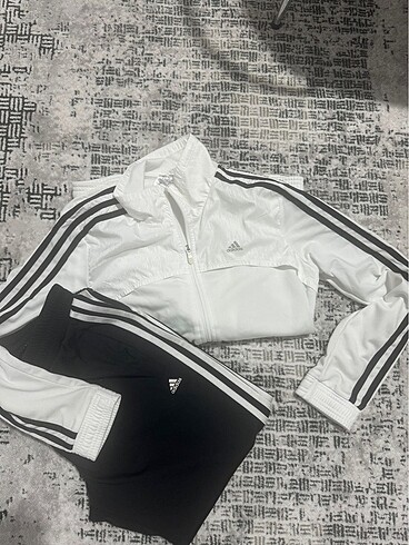 Adidas eşofman takımı
