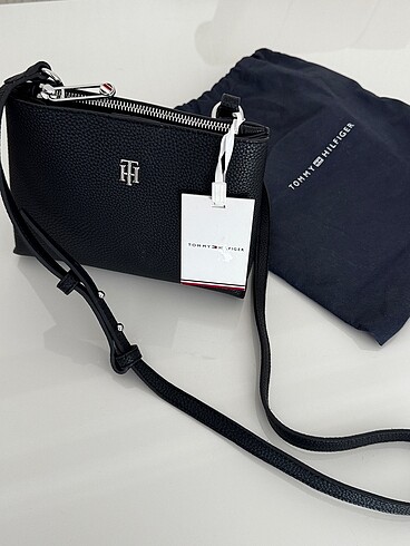 Tommy Hilfiger çanta