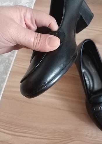 36 Beden Klasik Siyah Tokalı Kadın Topuklu Ayakkabı