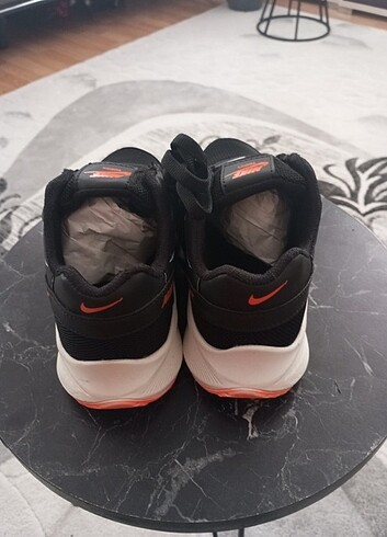 SIFIR 36  NUMARA NIKE MARKA SPOR AYAKKABI - Görsel 4
