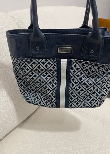 Tommy Hilfiger Gri Desenli Fermuarlı Kadın Çanta