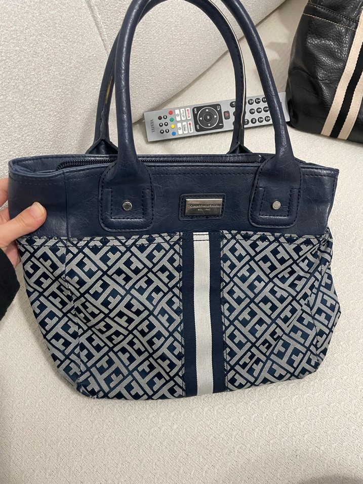 Gri Desenli Fermuarlı Kadın Çanta - Görsel 5