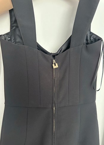 Elisabetta Franchi Elisabetta Franchi Siyah V Yakalı Uzun Gövdeli Strappy Elbise