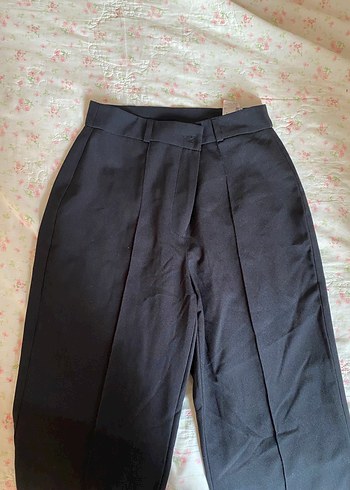 Kadın Siyah Pilili Normal Boy Pantolon