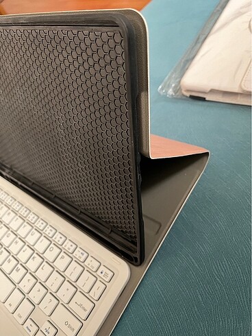 Apple iPad Pro klavyeli kılıf - Görsel 3