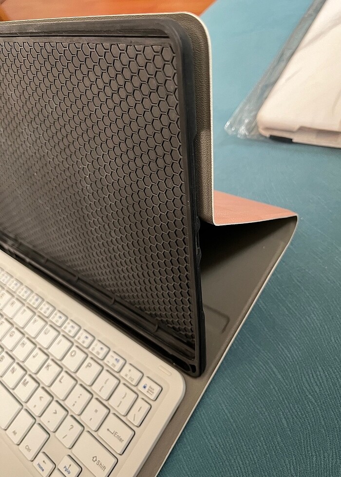 Apple iPad Pro klavyeli kılıf - Görsel 3