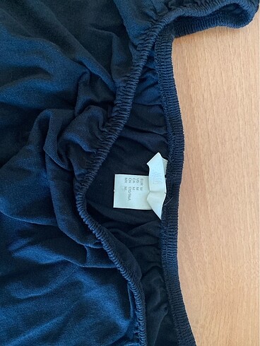 H&M h&m siyah balon kol işlemeli bluz