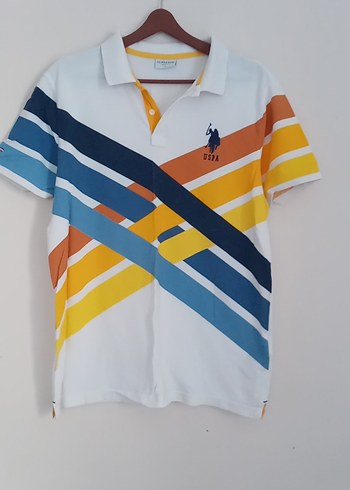 Renkli Desenli Kısa Kollu Polo Tişört