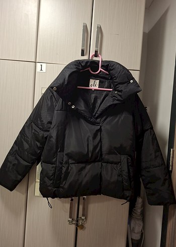 Siyah  Kadın Kışlık Şişme Mont - Görsel 2