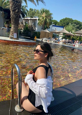 V Yaka Siyah Kadın mayo - Görsel 4