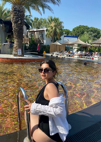 V Yaka Siyah Kadın mayo - Görsel 3