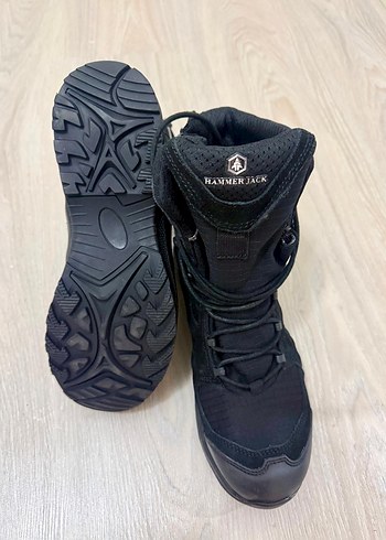 Siyah erkek bot - Görsel 2