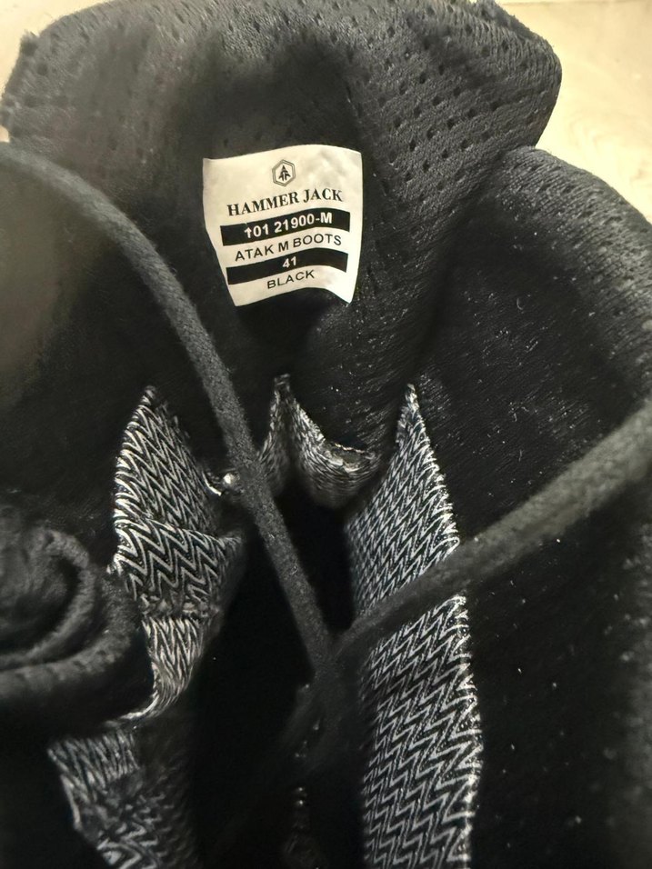 Siyah erkek bot - Görsel 5