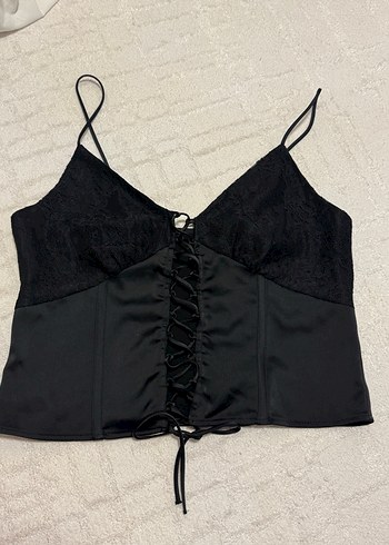 Siyah Dantel Detaylı Gotik Askılı Büstiyer