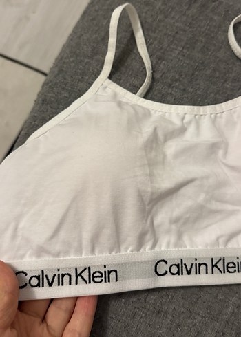 l Beden Calvin Klein Beyaz Spor Sütyeni