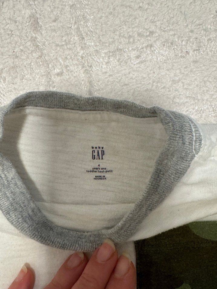 Beyaz GAP Çocuk tişört - Görsel 4