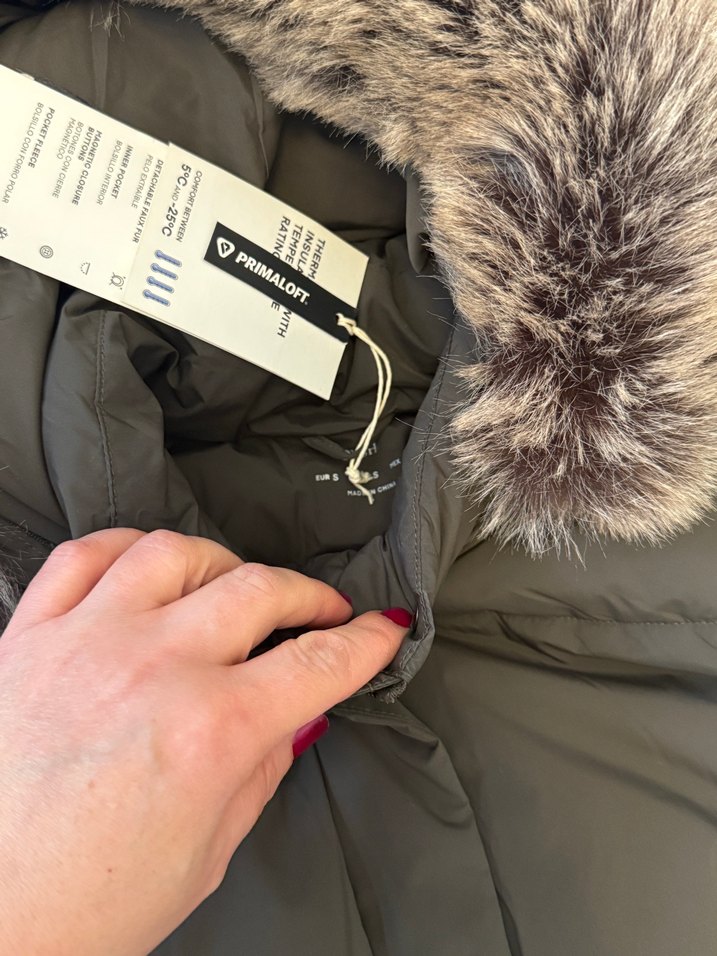 Kürklü Kapüşonlu Uzun Kadın Kışlık Mont - Görsel 4