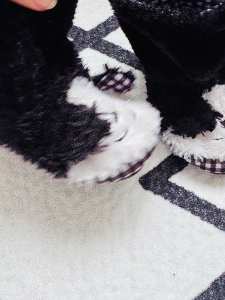 Kürklü Kaydırmaz Ev Terliği - Görsel 3