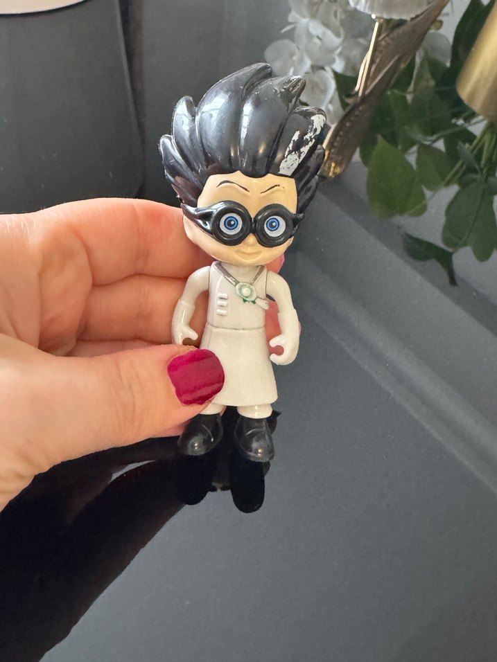 Siyah Karanlık Figür Aksiyon Oyuncak - Görsel 2