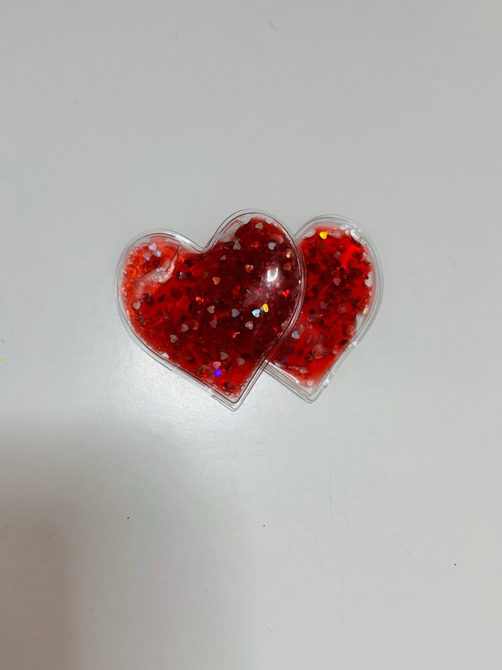 Kırmızı Kalp Şekilli yüz pedi - Görsel 2