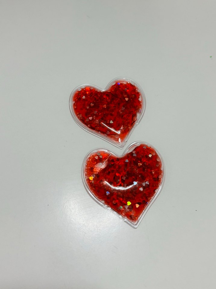 Kırmızı Kalp Şekilli yüz pedi - Görsel 3