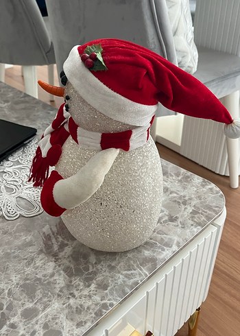 Renkli Şapka ve Atkılı Kar Adam Figürü - Görsel 2