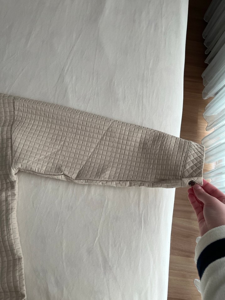 Düğmeli Bej Kadın Keten Ceket - Görsel 4