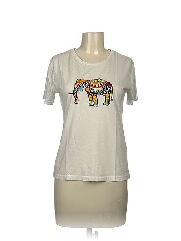 PreLoved T-shirt %70 İndirimli.