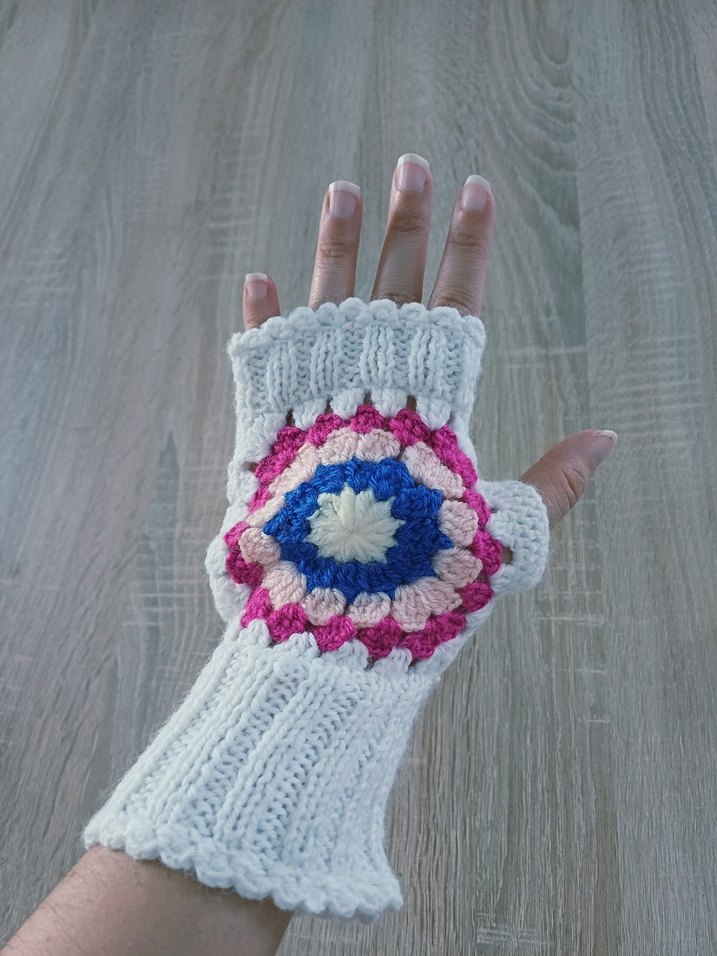 beyaz motifli Örgü Bohem Kadın Eldiveni - Görsel 3