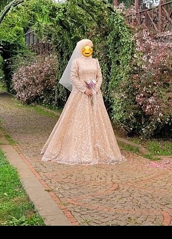 Nişan elbisesi 