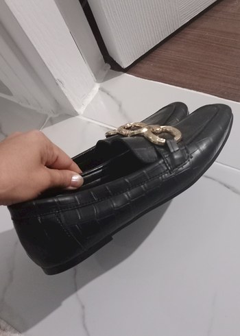 LC Waikiki Altın Tokalı Siyah Deri Kadın Loafer