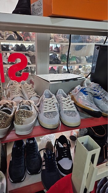 Golden goose