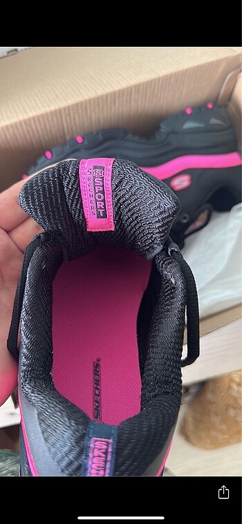 38,5 Beden skechers orjinal kutulu sıfır ayakkabı