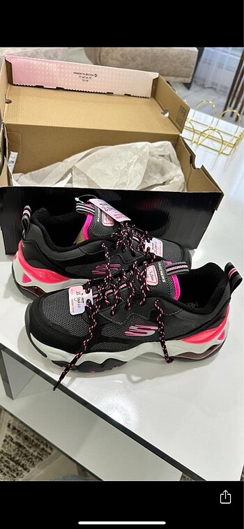 Skechers orjinal sıfır ayakkabı