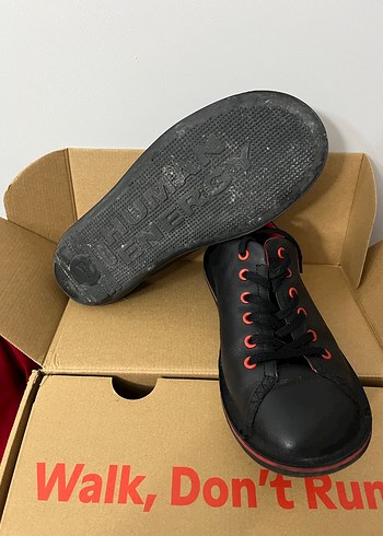 Camper Kırmızı Detaylı Siyah Erkek Spor Ayakkabı - Görsel 6