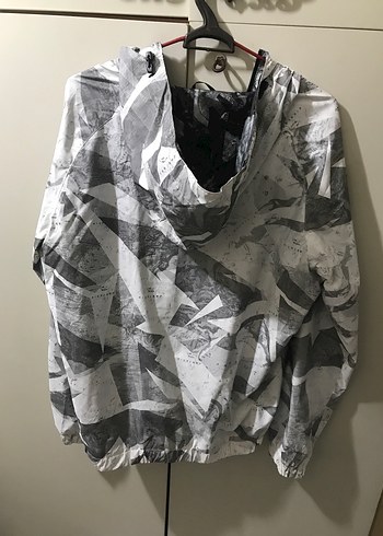 Gri Baskılı Kapüşonlu Kadın Ceket - Görsel 2