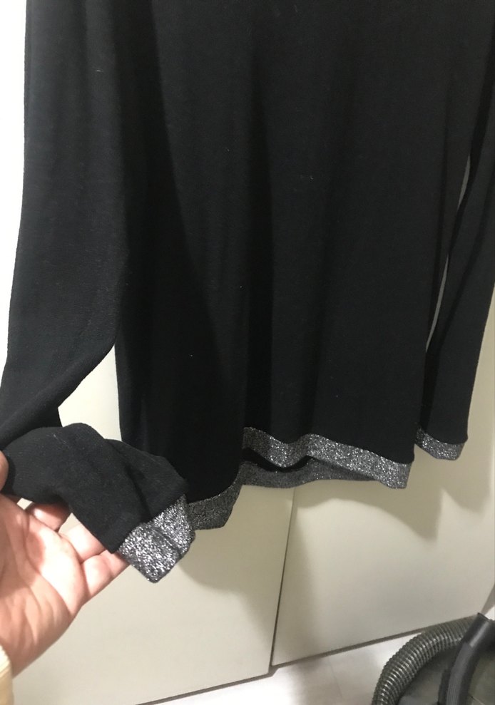 Siyah V Yaka Uzun Kollu Triko Kazak - Görsel 3