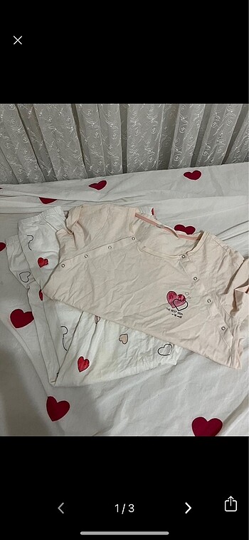 İki pijama takımı
