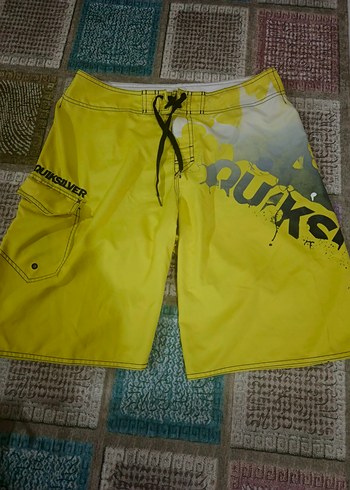 Quiksilver 32