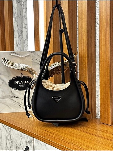 Prada ??????