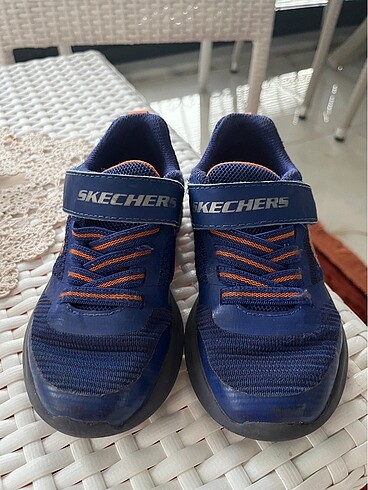 Skechers