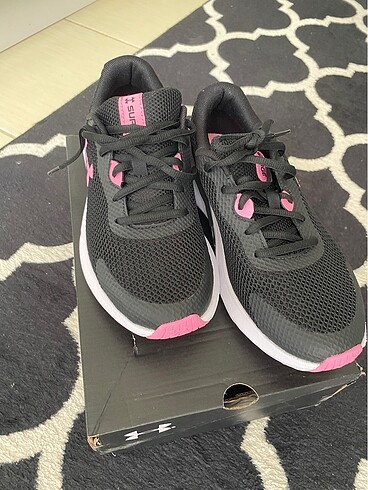 Under armour 38,5