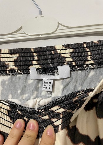 Kadın Kahverengi Batik Mini Şort - Görsel 2