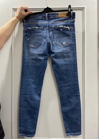 Stradivarius Kadın Kot Pantolon - Görsel 3