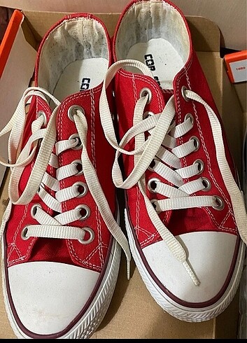 Kırmızı Converse 