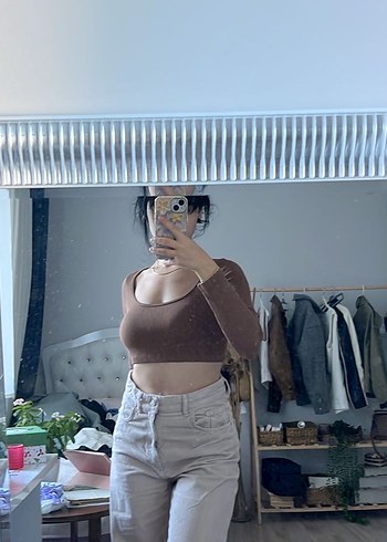Bej Uzun Kollu Crop Top