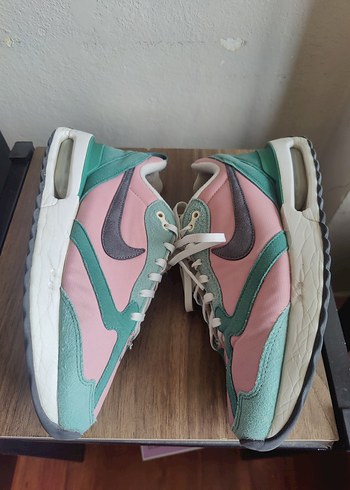 40 Beden Nike Air Max dawn spor ayakkabı 40