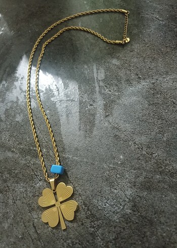 Uzun Zincirli Altın Renkli Yonca Kolye - Görsel 3